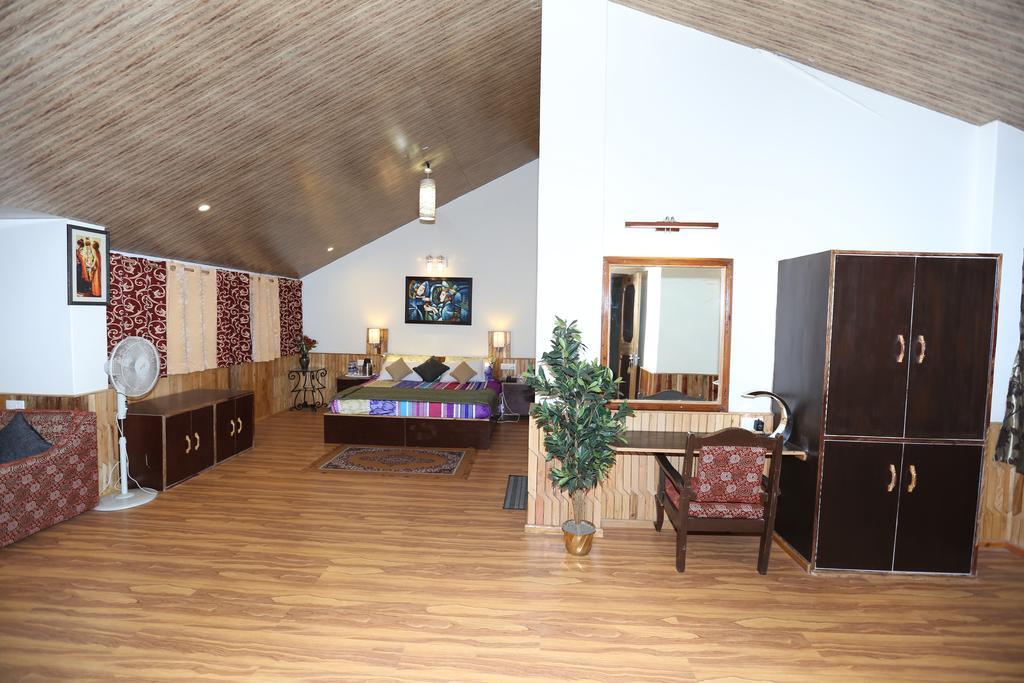 Hotel Natraj Manali Dharamshala Quarto foto