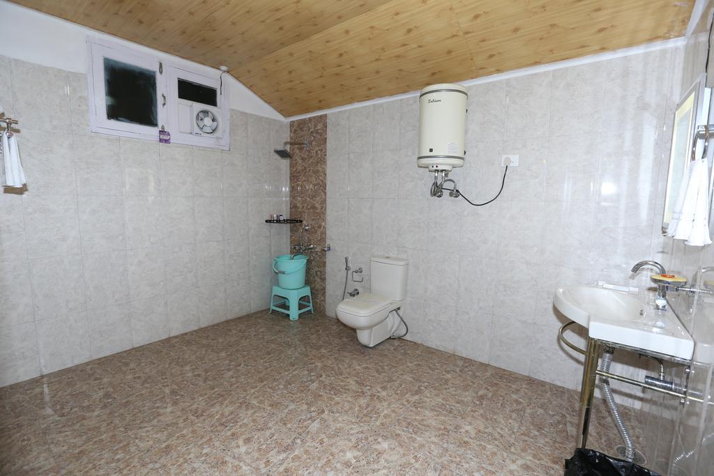Hotel Natraj Manali Dharamshala Quarto foto