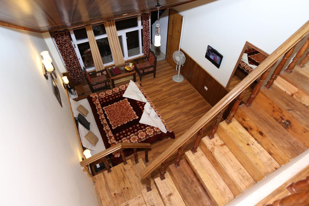 Hotel Natraj Manali Dharamshala Quarto foto